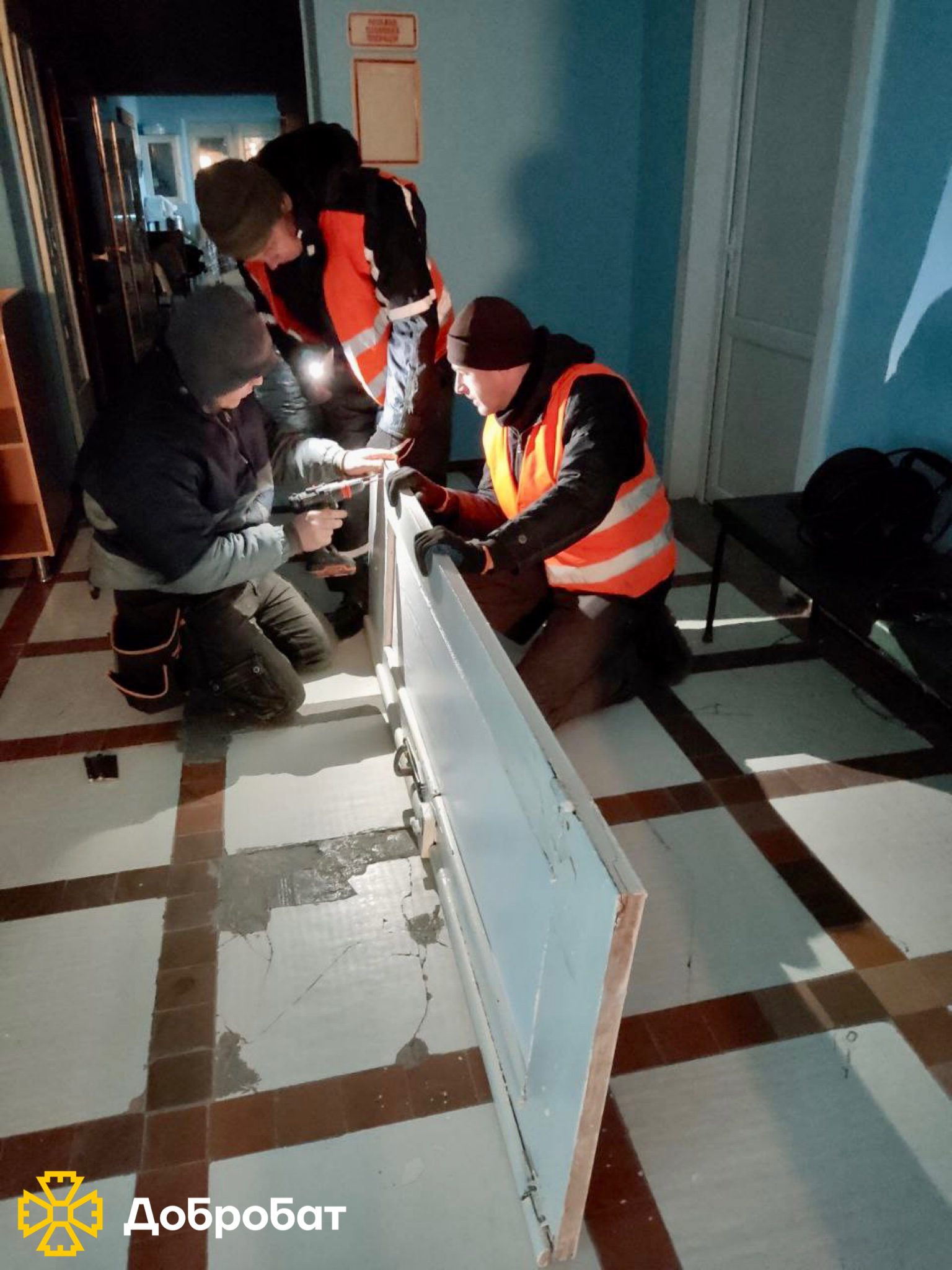 Понад 260 волонтерів нагально відновлювали об’єкти у п’яти регіонах: про тиждень «Добробату»