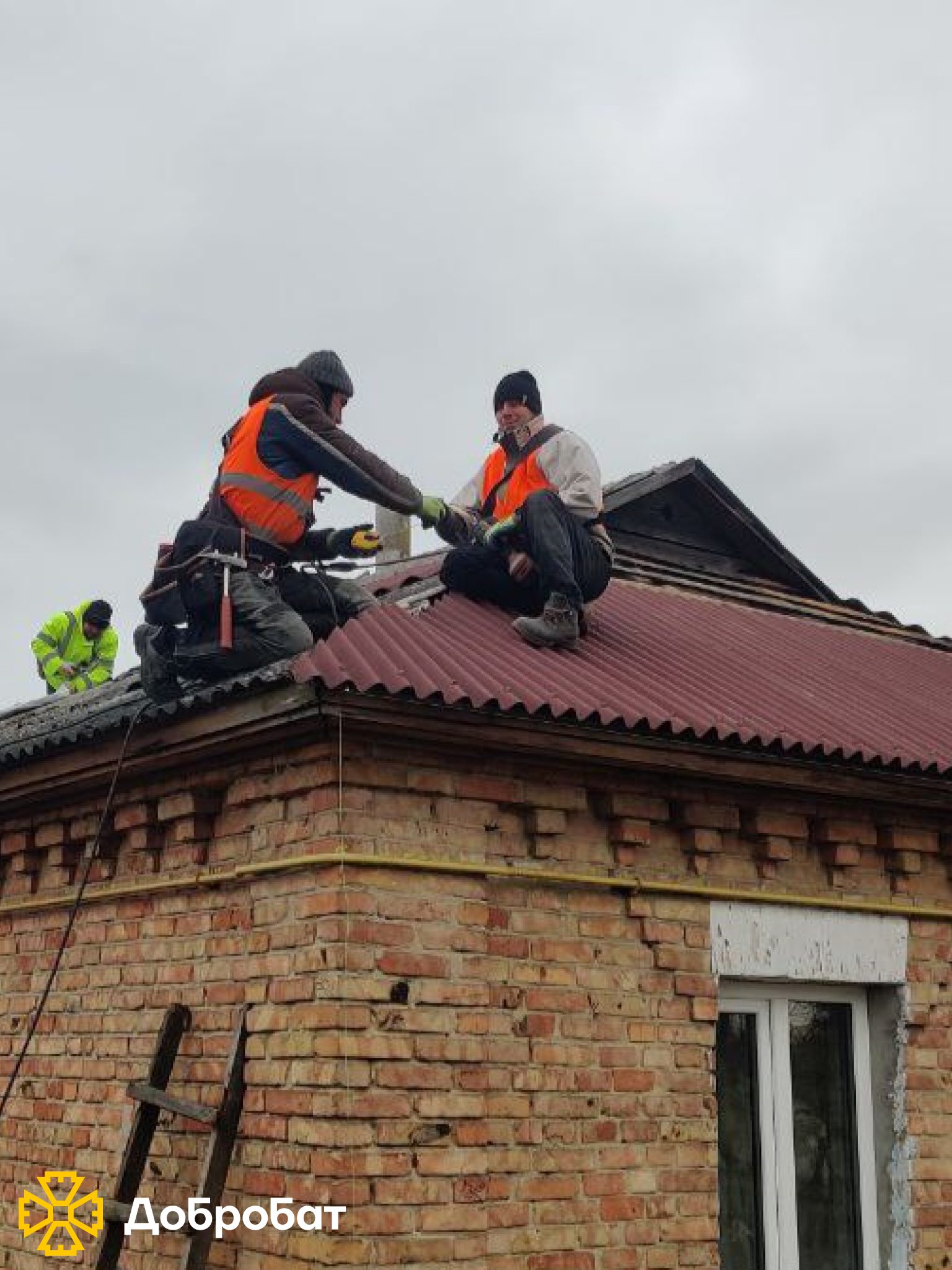 Dobrobat spring kicks off: over 220 volunteers joined urgent reconstruction last week