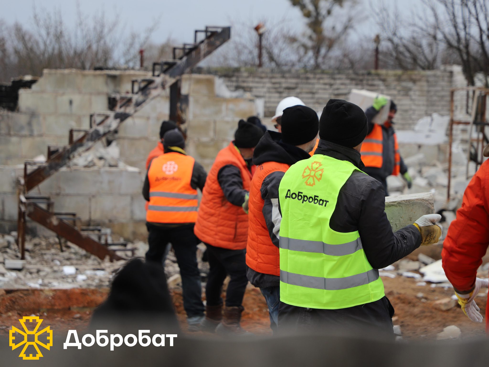 Dobrobat spring kicks off: over 220 volunteers joined urgent reconstruction last week