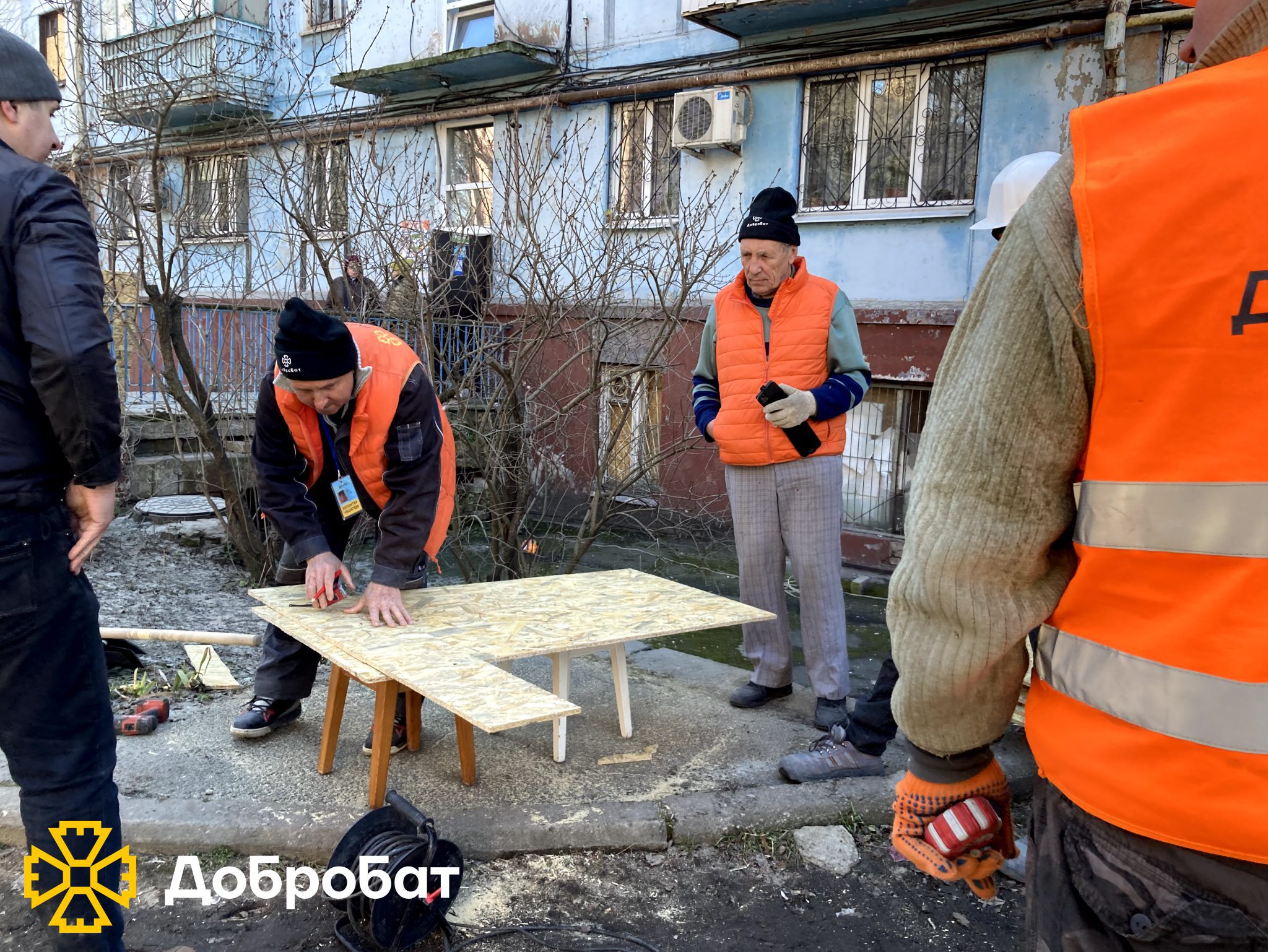 Dobrobat spring kicks off: over 220 volunteers joined urgent reconstruction last week