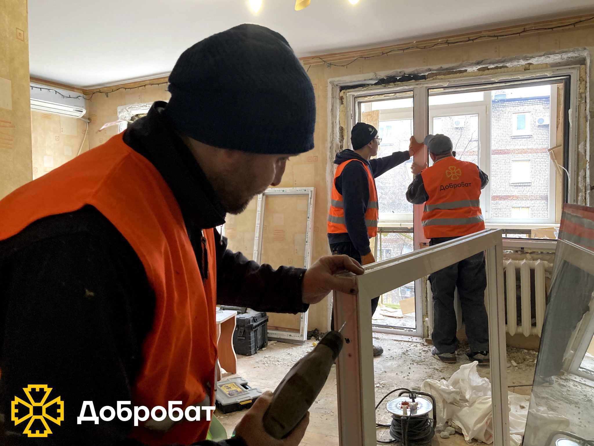 Dobrobat spring kicks off: over 220 volunteers joined urgent reconstruction last week