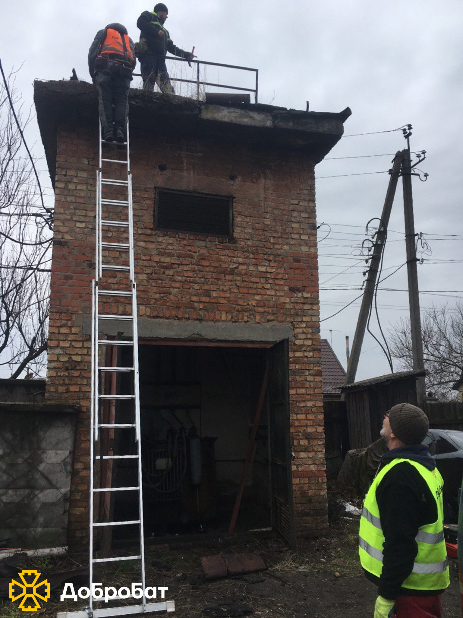 Близько 220 волонтерів нагально відновлювали об‘єкти в шести регіонах країни: звітуємо про тиждень в «Добробаті»