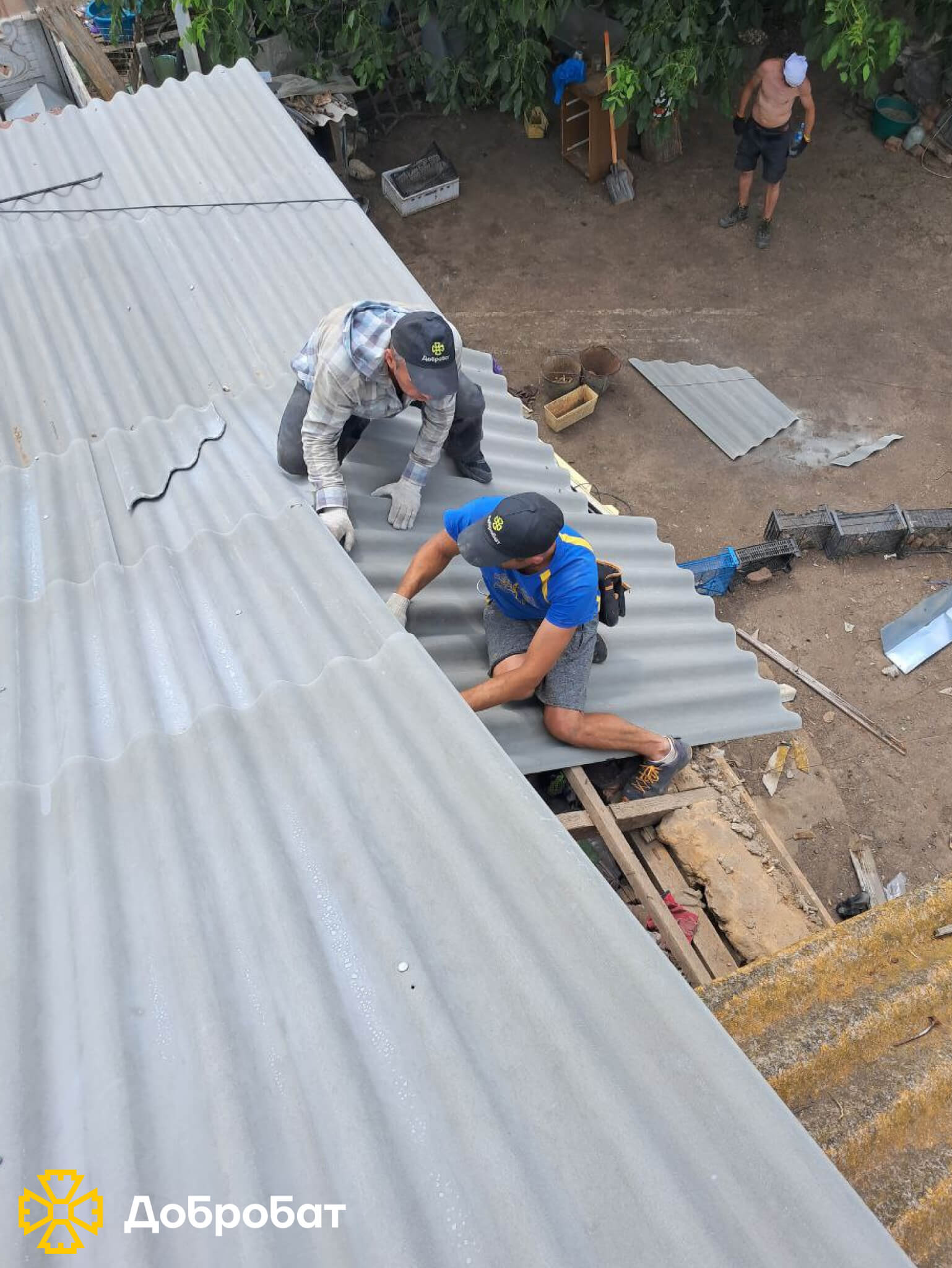 Близько 170 добровольців долучилися до нагальної відбудови країни: «Добробат» звітує про зроблене за тиждень