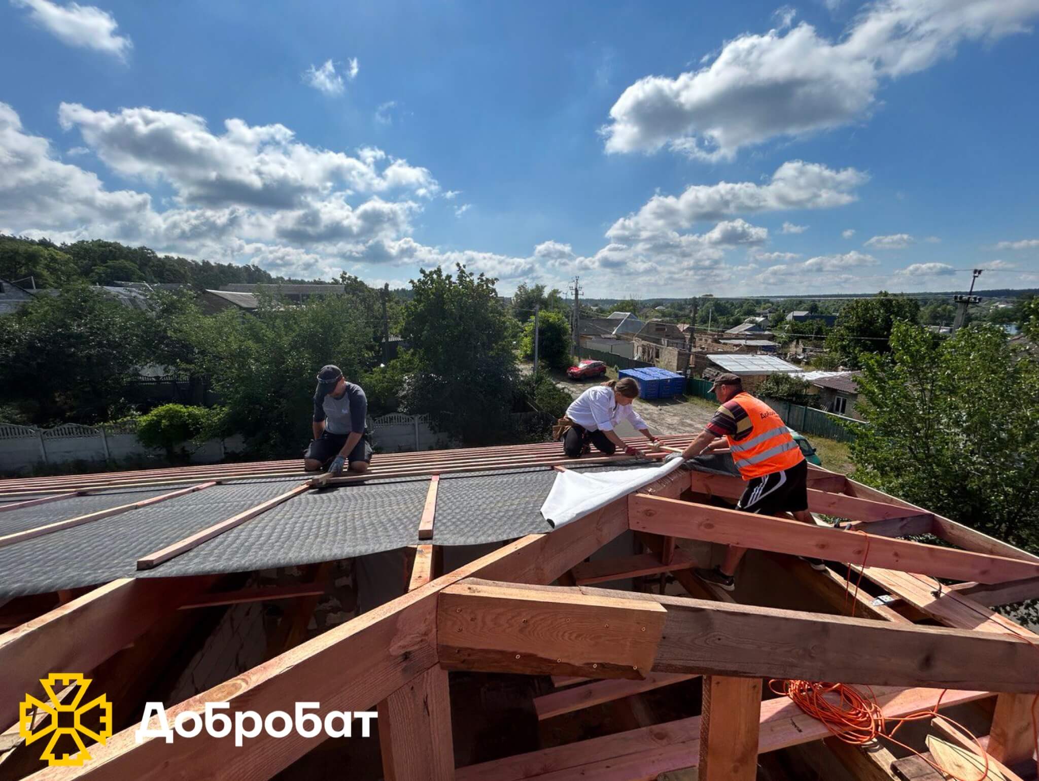 Близько 170 добровольців долучилися до нагальної відбудови країни: «Добробат» звітує про зроблене за тиждень