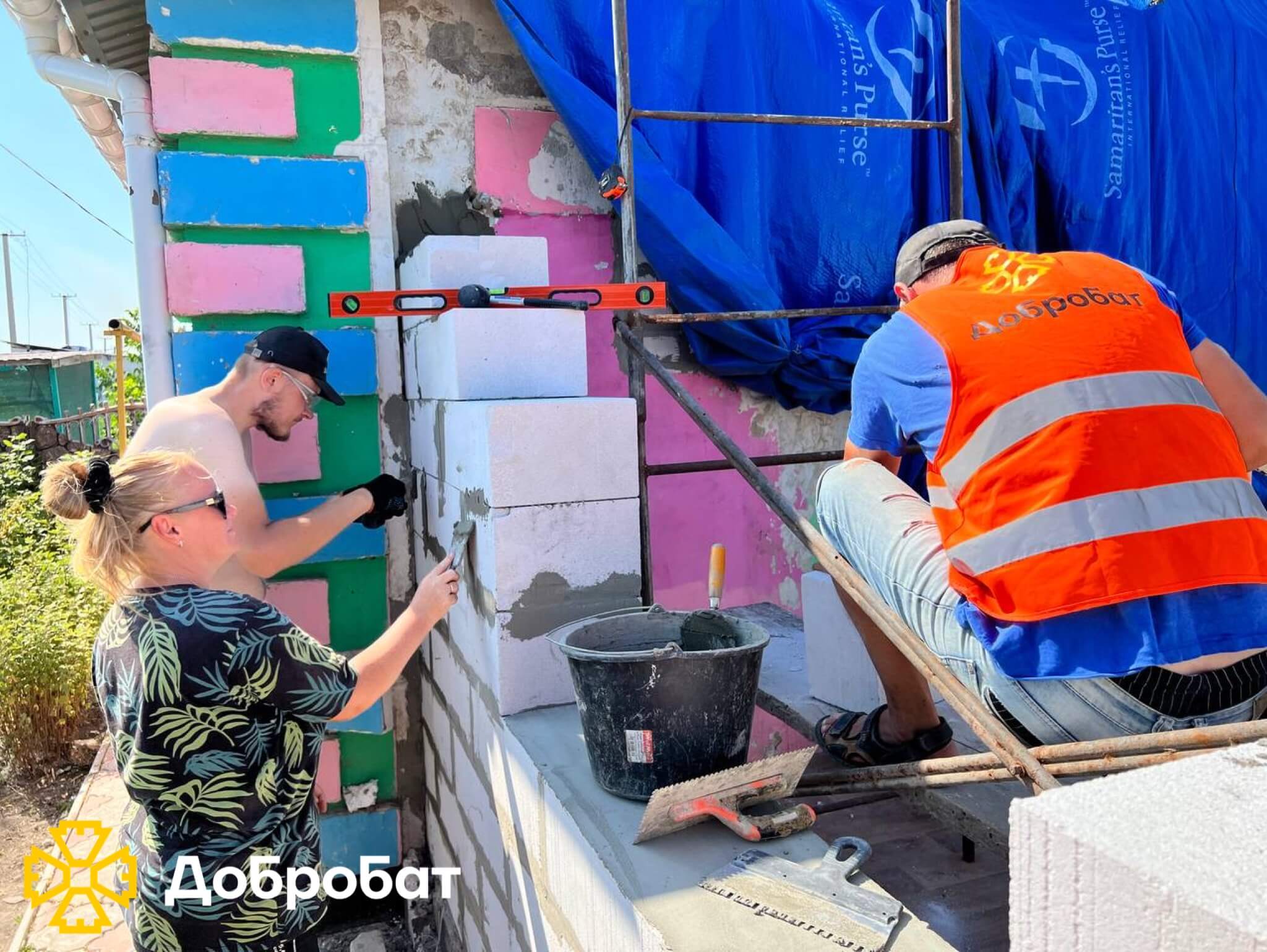 Близько 170 добровольців долучилися до нагальної відбудови країни: «Добробат» звітує про зроблене за тиждень