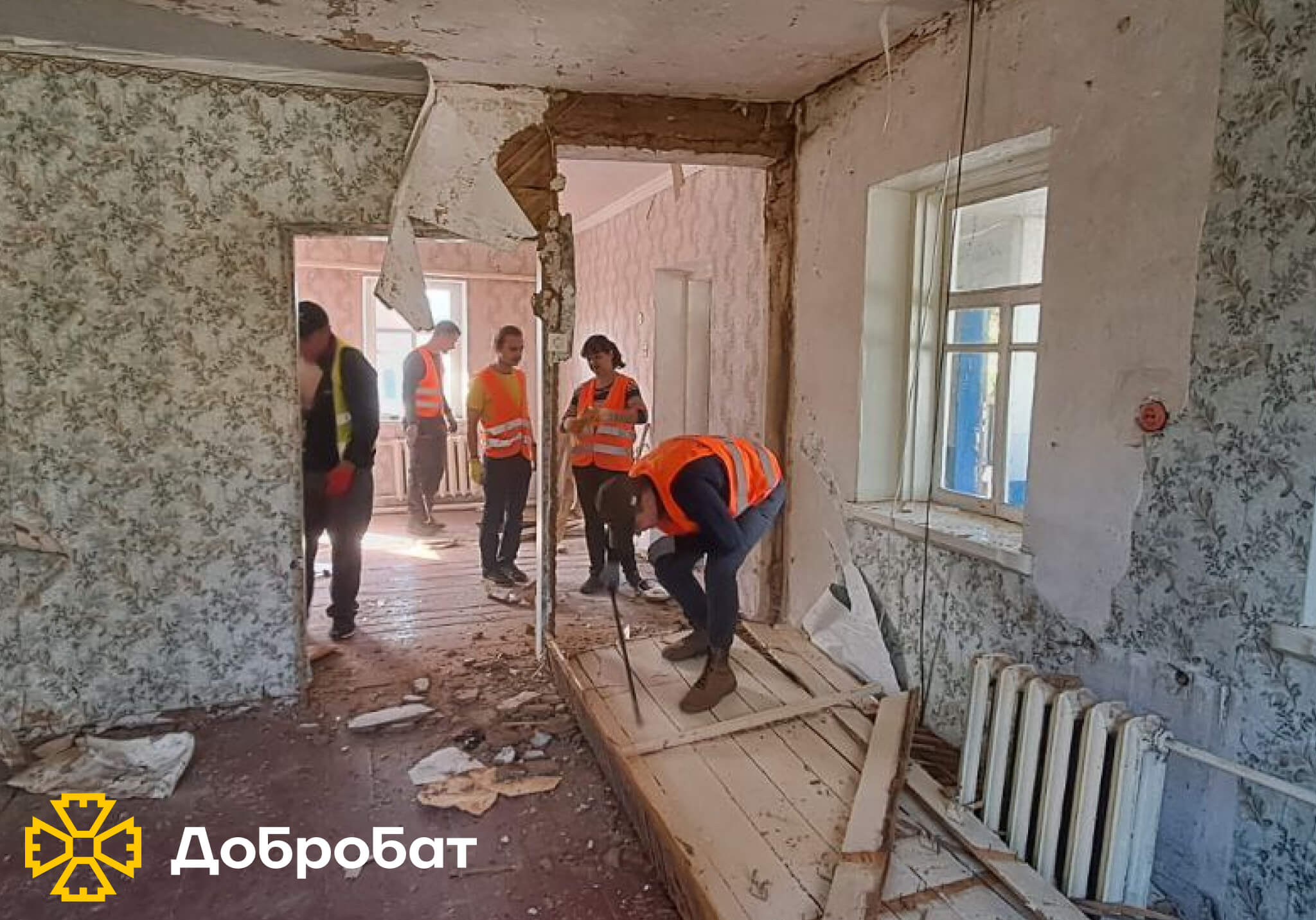 Понад 140 добровольців взяли участь у відновлювальних роботах минулого тижня: «Добробат» звітує про тиждень відбудови